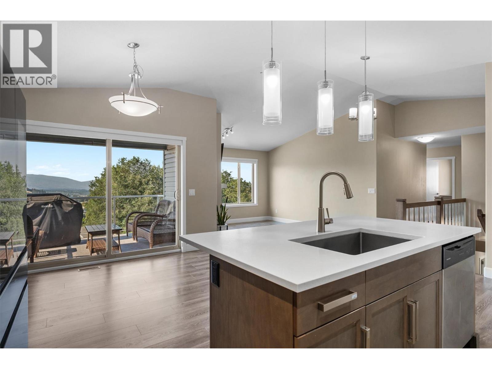 1342 Shaunna Road Unit# 5, Kelowna, British Columbia  V1P 1P8 - Photo 7 - 10369683