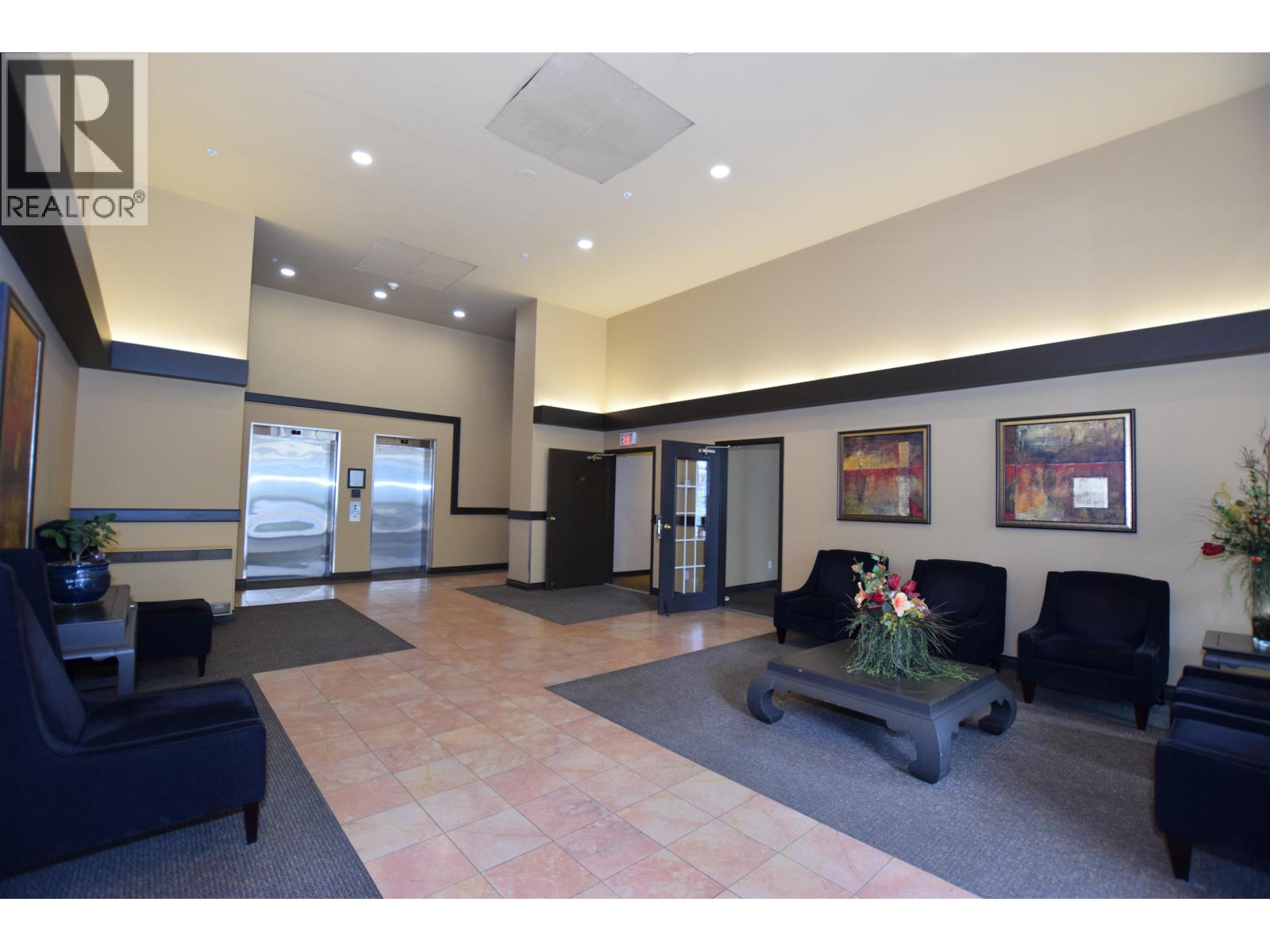 1105 1180 Pinetree Way, Coquitlam, British Columbia  V3B 7L2 - Photo 3 - R3095737