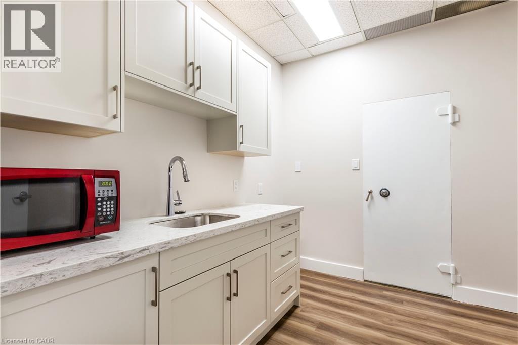 275 Lawrence Avenue Unit# 4, Kitchener, Ontario  N2M 1Y3 - Photo 8 - 40802468