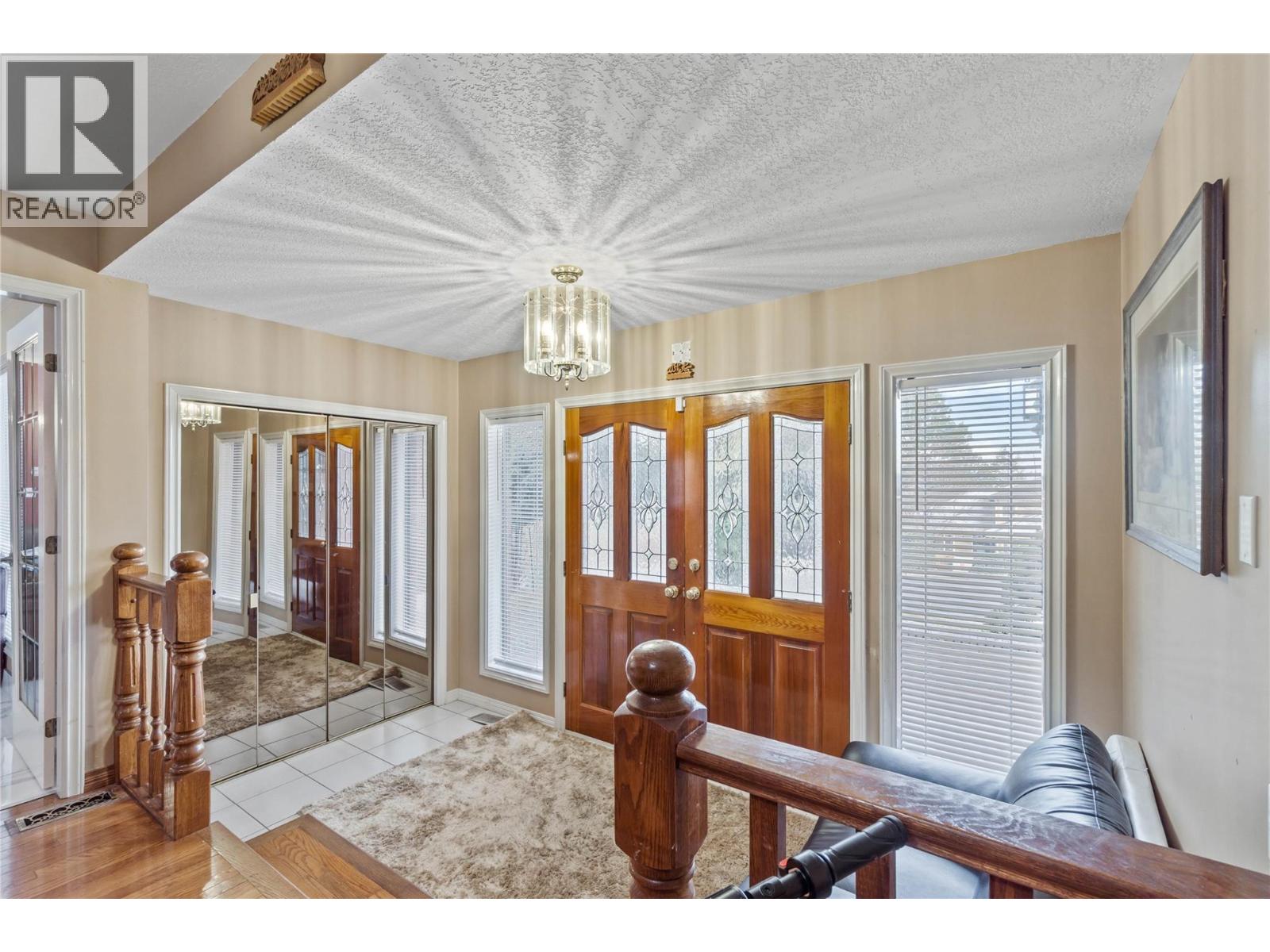 2058 Glenmohr Drive, Kamloops, British Columbia  V1S 1N4 - Photo 6 - 10371447