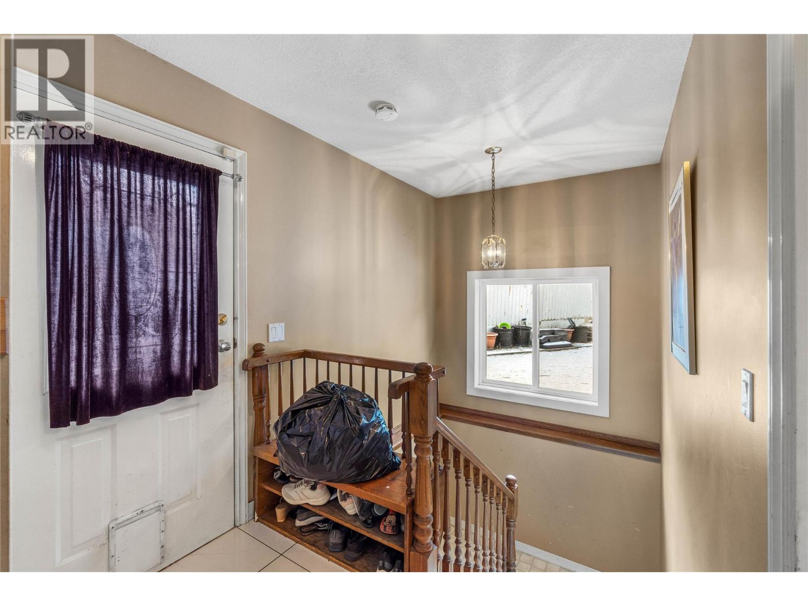 2058 Glenmohr Drive, Kamloops, British Columbia  V1S 1N4 - Photo 15 - 10371447