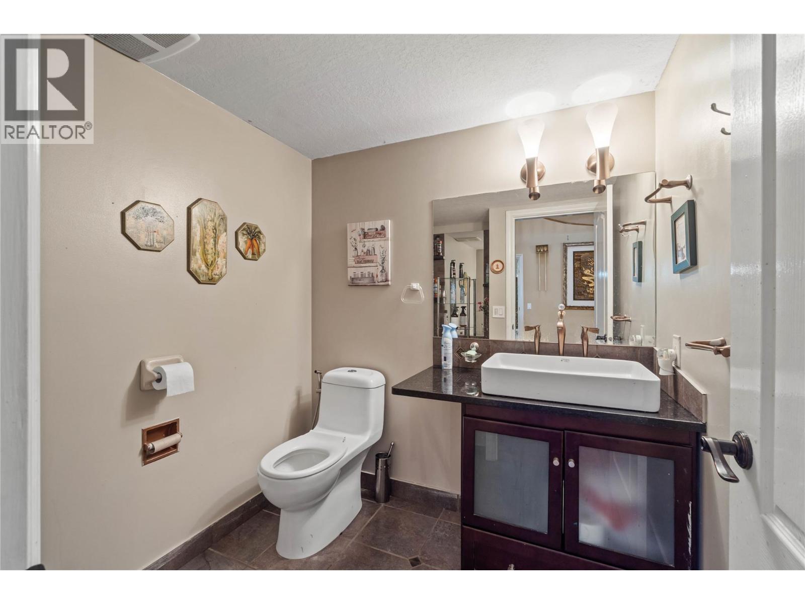 2058 Glenmohr Drive, Kamloops, British Columbia  V1S 1N4 - Photo 9 - 10371447