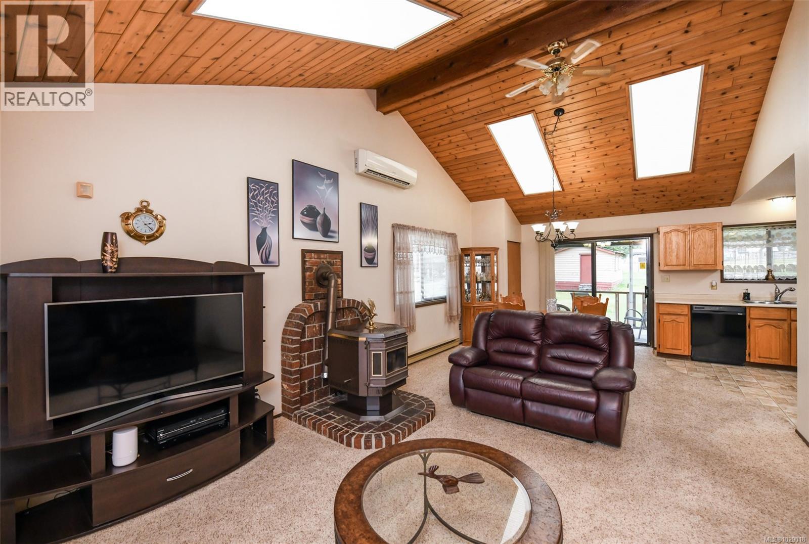 61 Salsbury Rd, Courtenay, British Columbia  V9N 9L6 - Photo 8 - 1029018