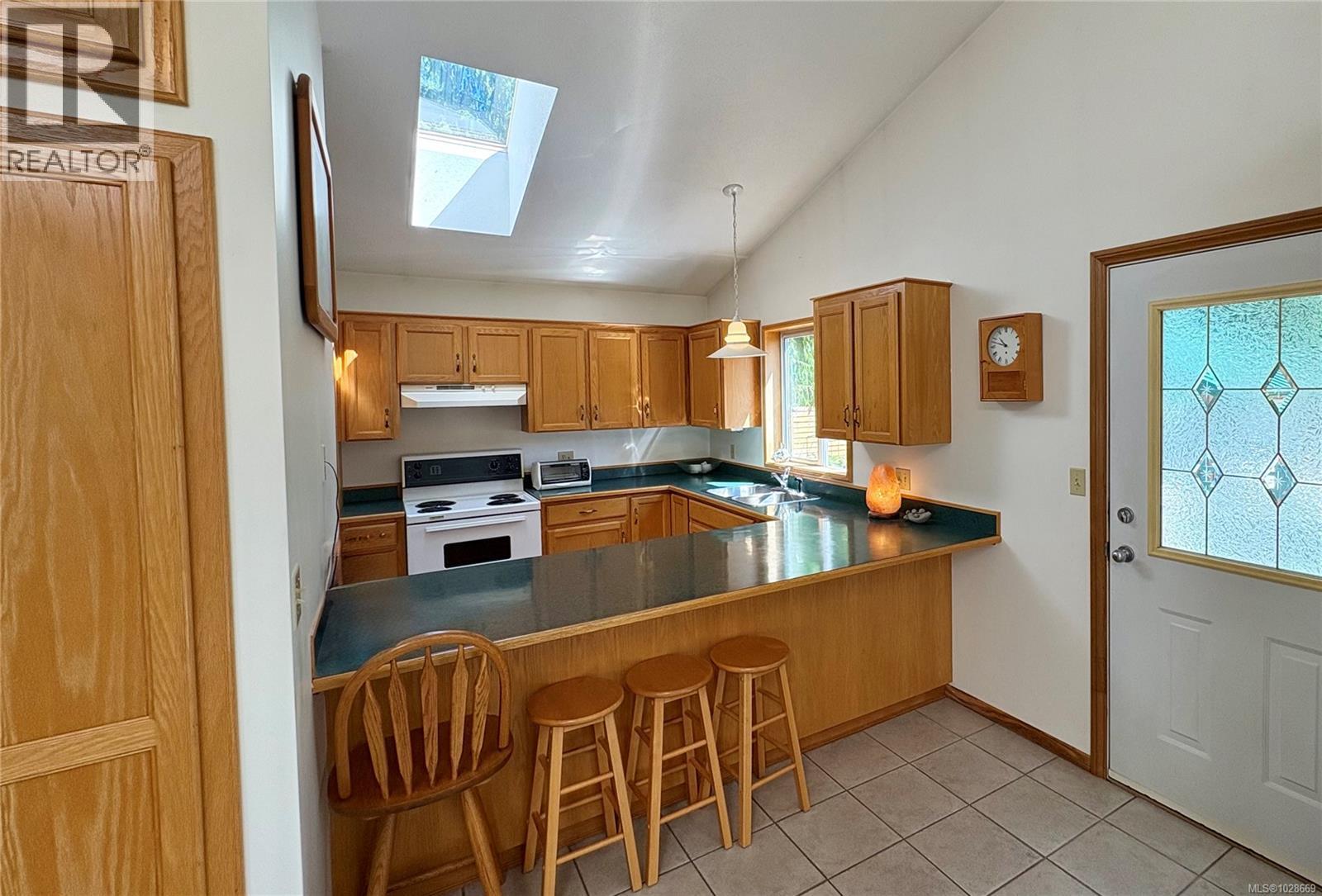 1655 Baikie Rd, Denman Island, British Columbia  V0R 1T0 - Photo 7 - 1028669