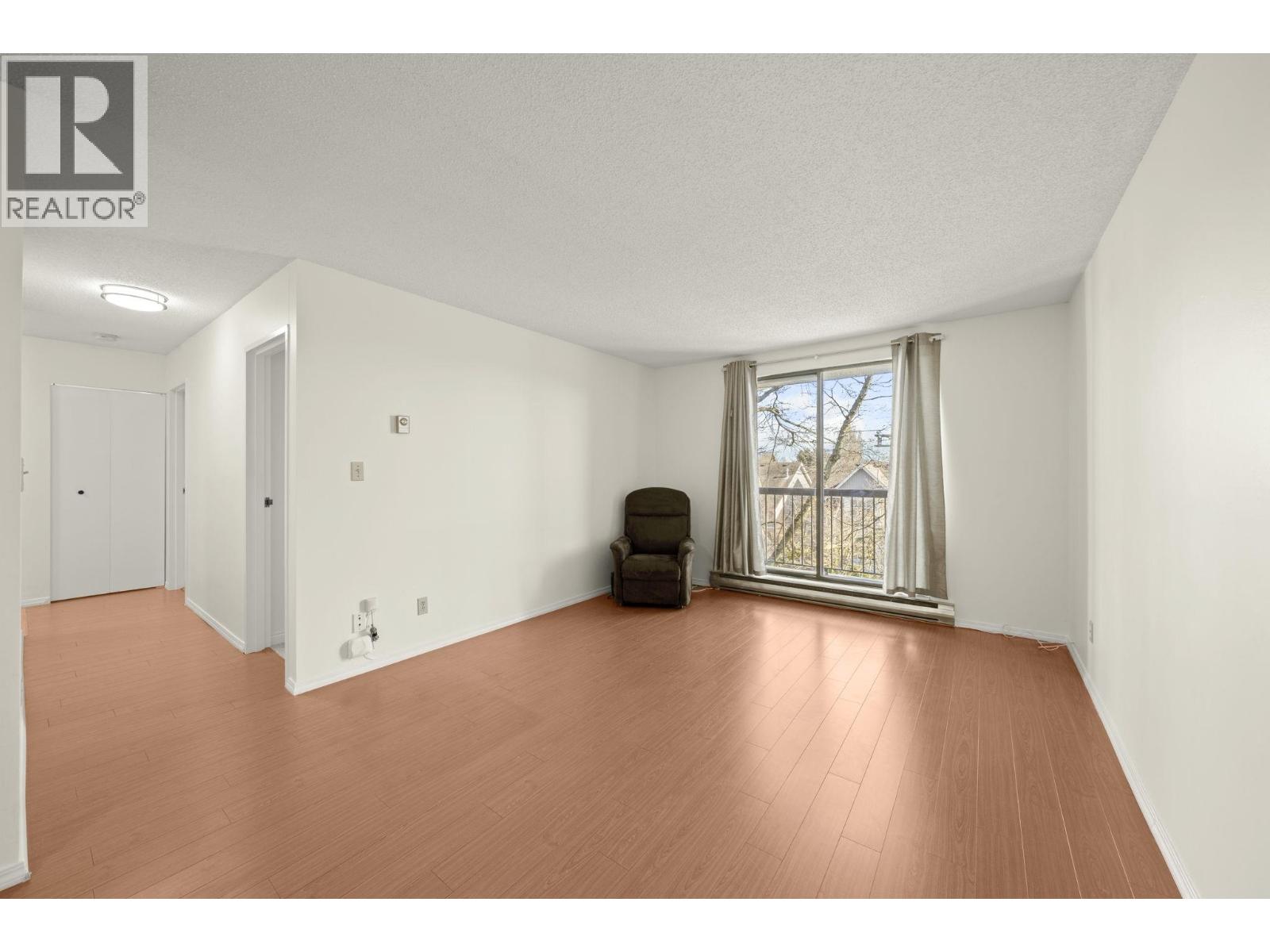 312 8391 Bennett Road, Richmond, British Columbia  V6Y 1N4 - Photo 3 - R3100019