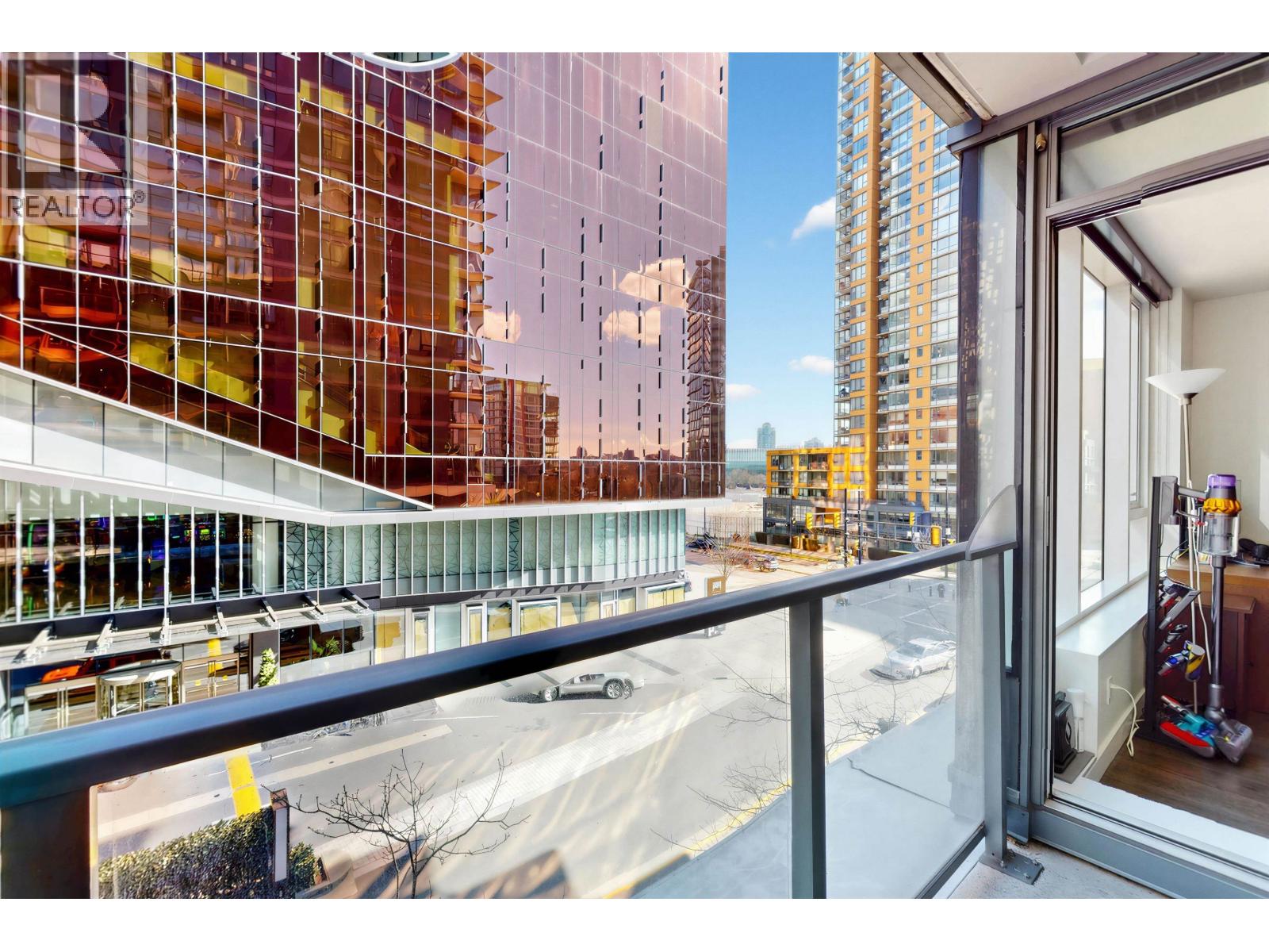 351 38 Smithe Street, Vancouver, British Columbia V6B 0P3 - Photo 15 - R3100021