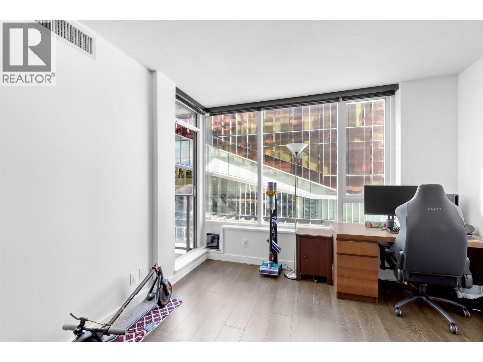 351 38 Smithe Street, Vancouver, British Columbia V6B 0P3 - Photo 18 - R3100021