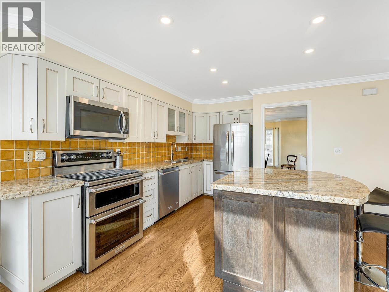 2387 Quayside Court, Vancouver, British Columbia V5P 4W2 - Photo 8 - R3100023