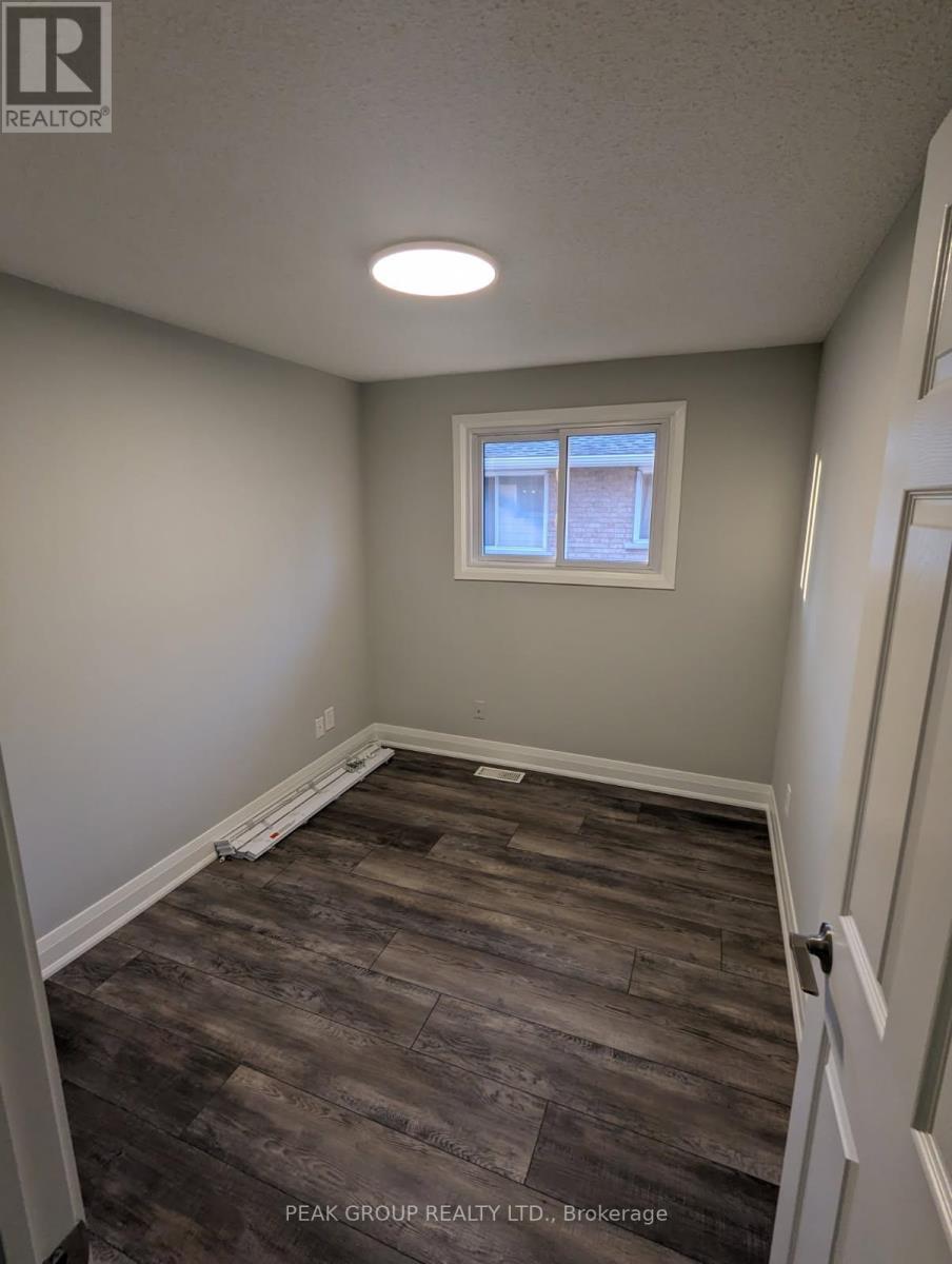 5072 University Avenue, Niagara Falls, Ontario  L2E 7B7 - Photo 3 - X12888090