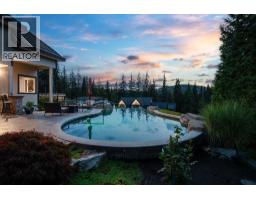 136 DEERVIEW LANE, Anmore, British Columbia