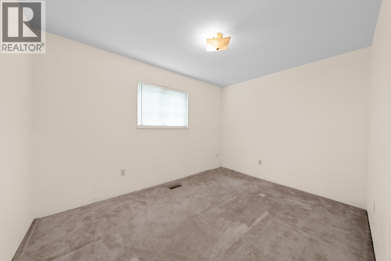 8020 General Currie Road, Richmond, British Columbia V6Y 1M1 - Photo 12 - R3100042