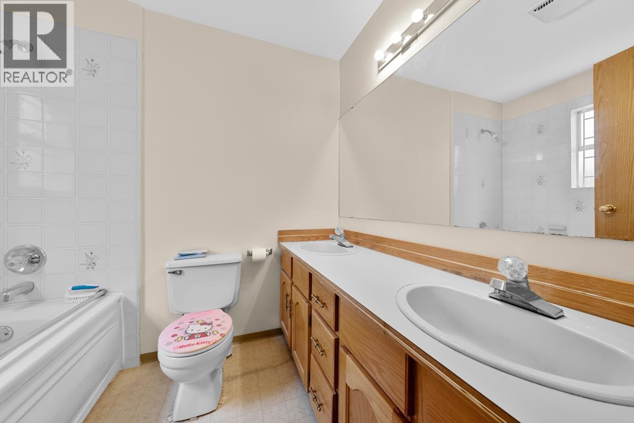 8020 General Currie Road, Richmond, British Columbia V6Y 1M1 - Photo 13 - R3100042