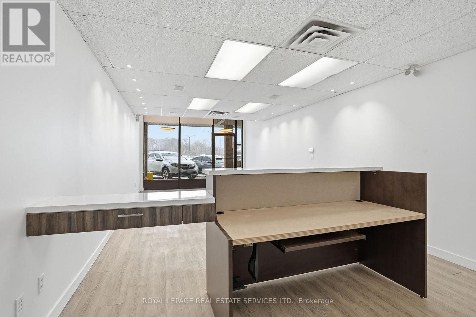 469 Guelph Line, Burlington, Ontario  L7R 3L8 - Photo 4 - W12886432