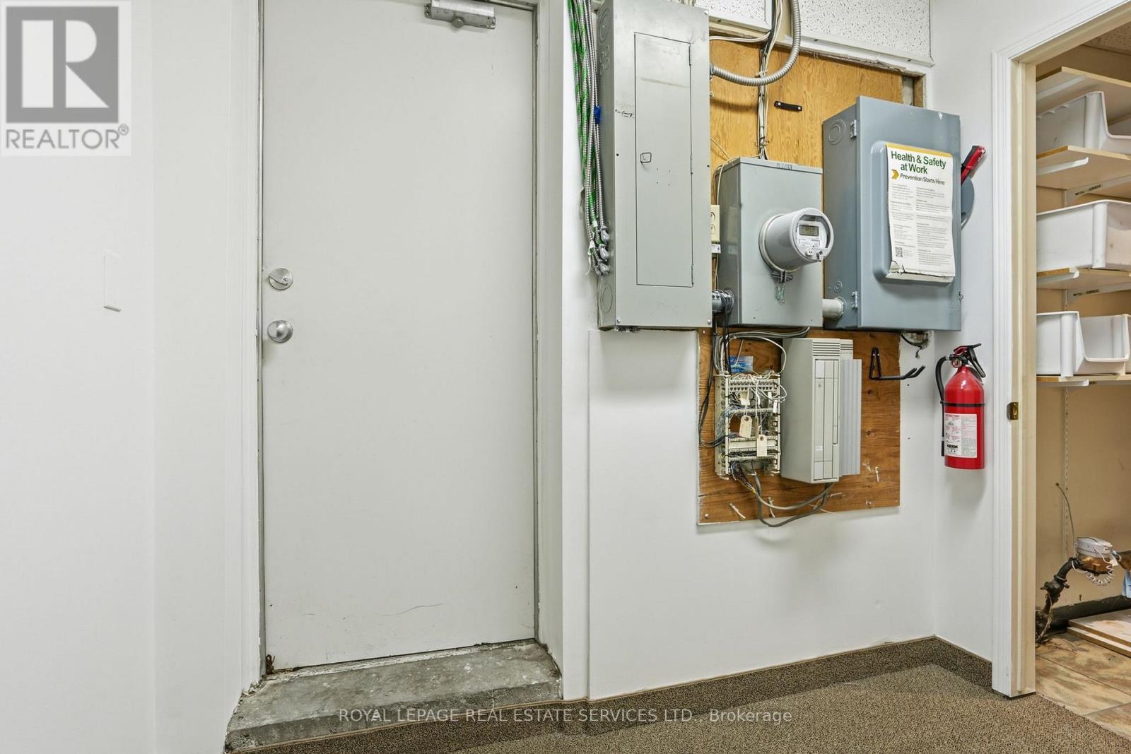 469 Guelph Line, Burlington, Ontario  L7R 3L8 - Photo 13 - W12886432