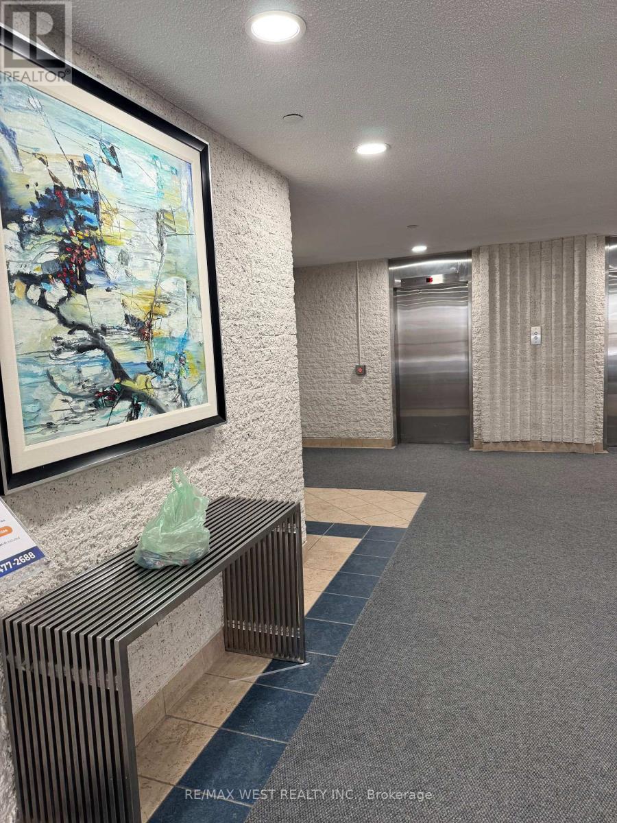 402 - 1350 York Mills Road W, Toronto, Ontario  M3A 1Z9 - Photo 2 - C12888078