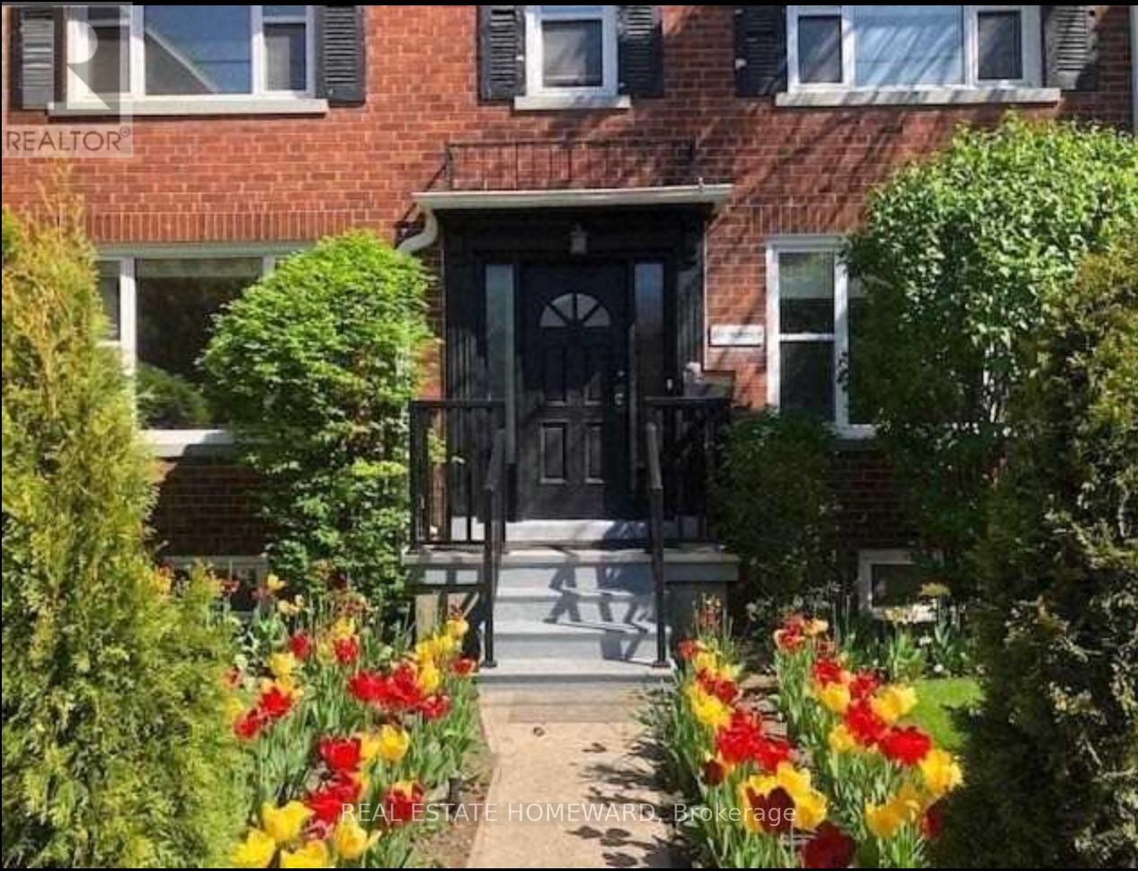 SIDE - 274 RUMSEY ROAD, Toronto, Ontario