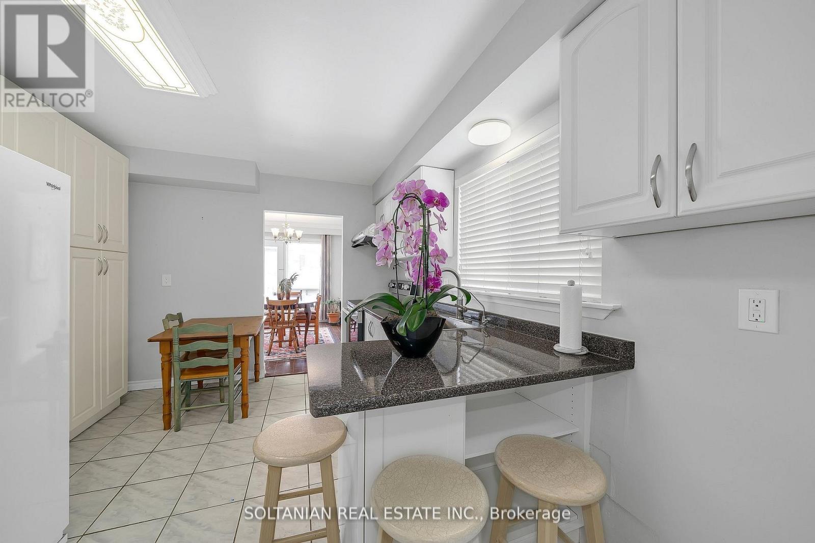 158 Hilda Avenue, Toronto, Ontario  M2M 1V9 - Photo 13 - C12888098