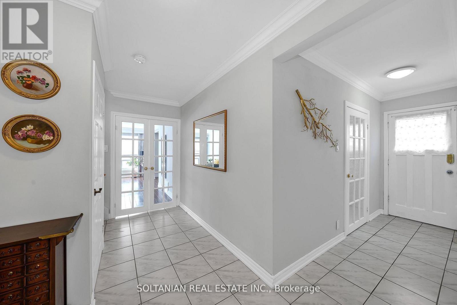 158 Hilda Avenue, Toronto, Ontario  M2M 1V9 - Photo 15 - C12888098