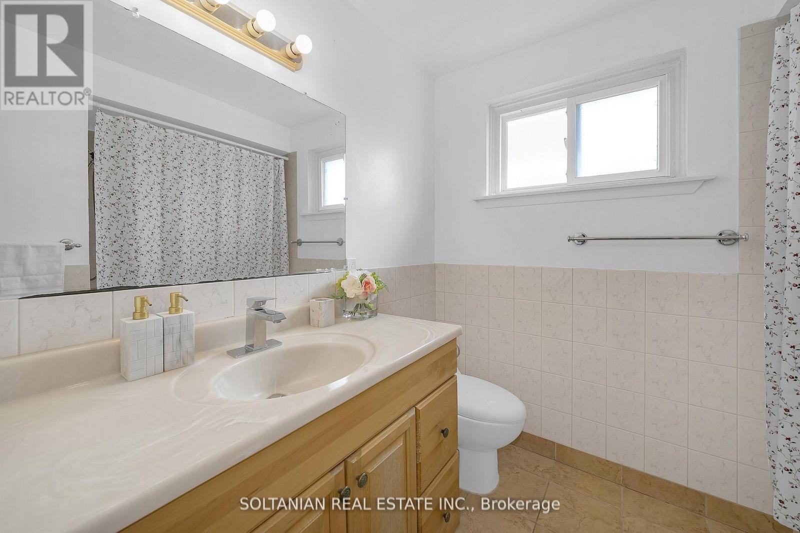 158 Hilda Avenue, Toronto, Ontario  M2M 1V9 - Photo 25 - C12888098