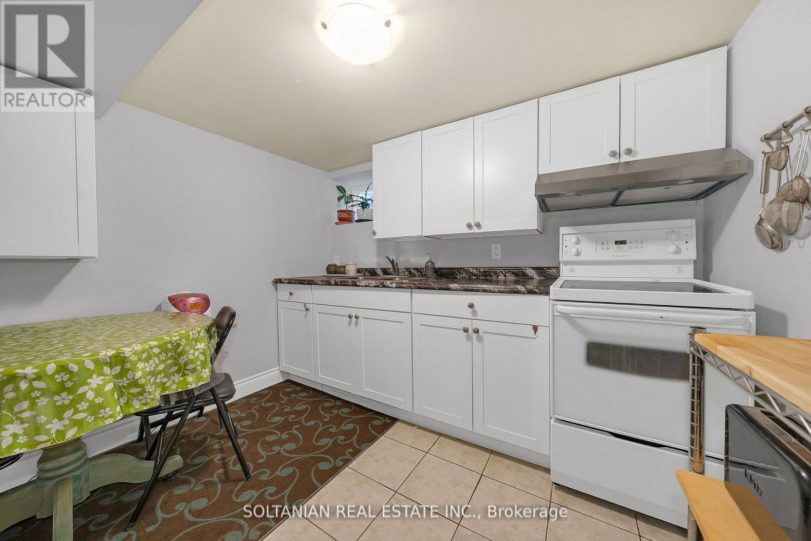 158 Hilda Avenue, Toronto, Ontario  M2M 1V9 - Photo 37 - C12888098