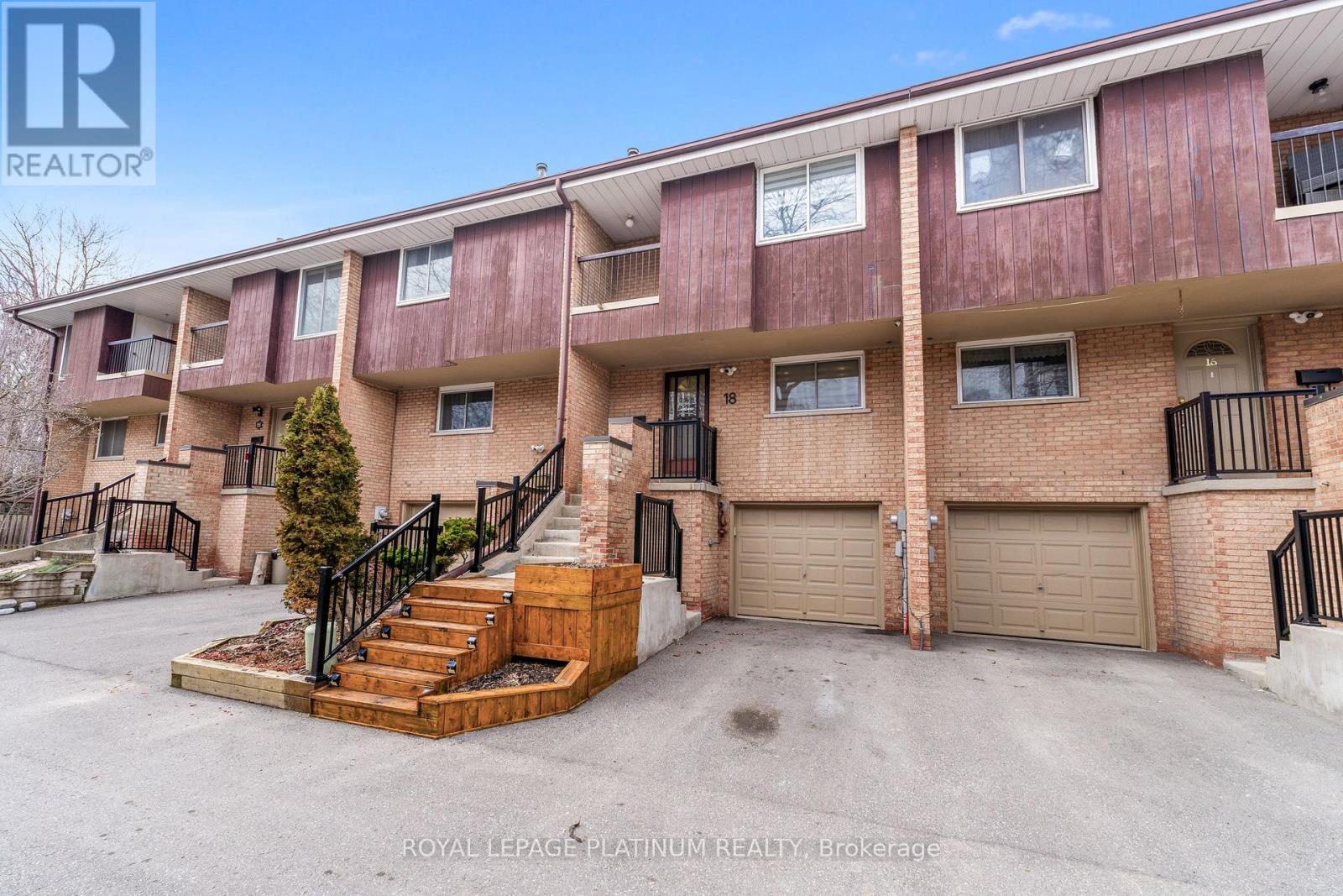 9 - 18 Cotton Downway, Toronto, Ontario  M2J 4V7 - Photo 2 - C12888128