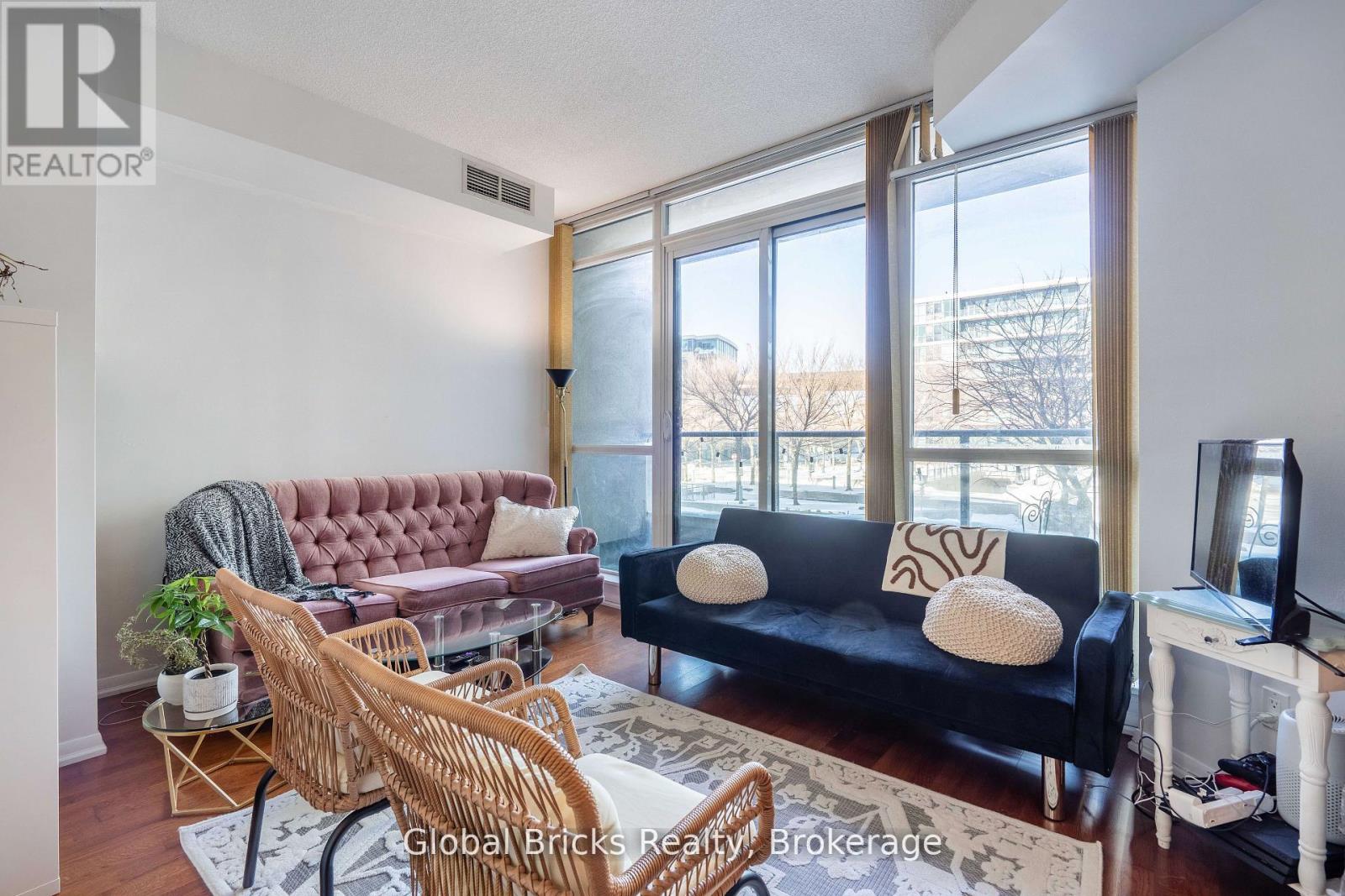 #215 - 215 Fort York Boulevard, Toronto, Ontario  M5V 4A1 - Photo 5 - C12888146