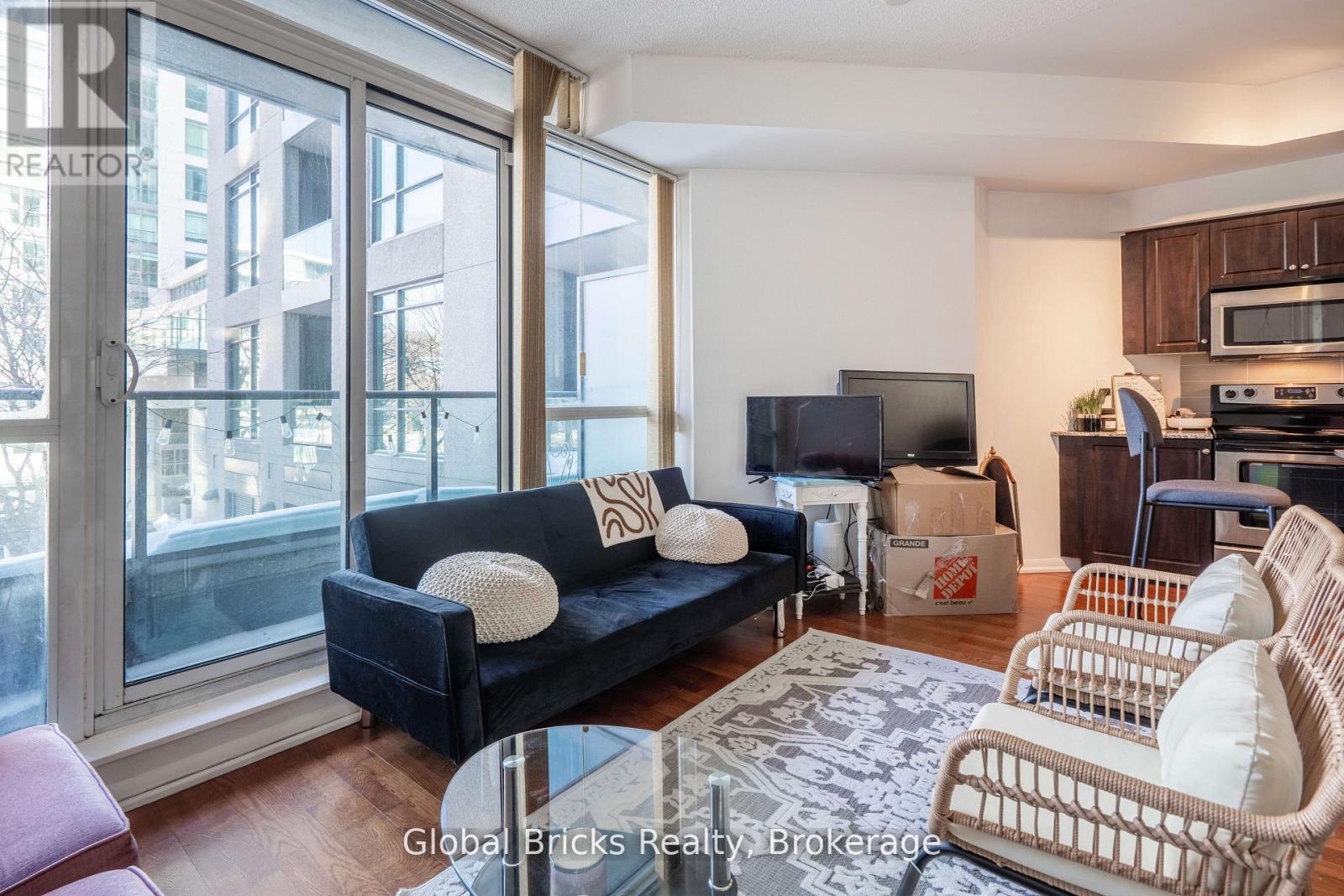 #215 - 215 Fort York Boulevard, Toronto, Ontario  M5V 4A1 - Photo 6 - C12888146