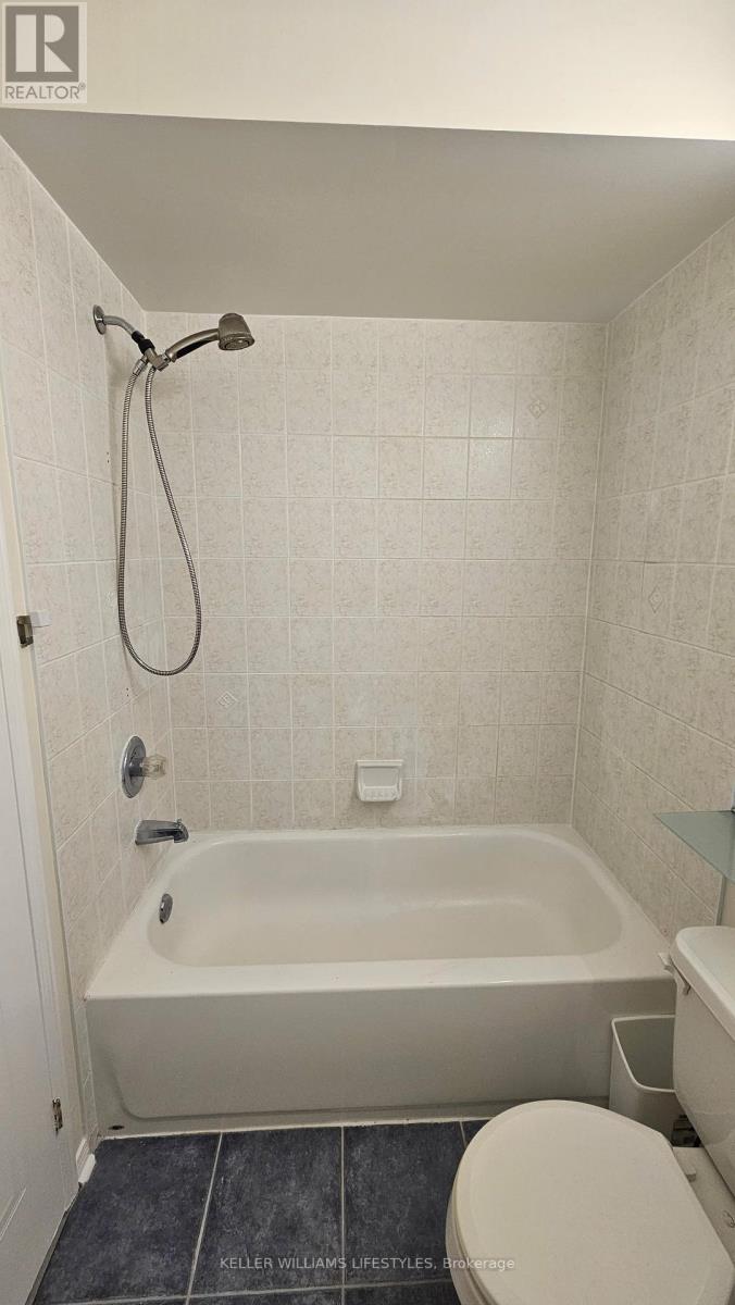 245 - 23 Observatory Lane, Richmond Hill (Harding), Ontario  L4C 0M7 - Photo 23 - N12616984