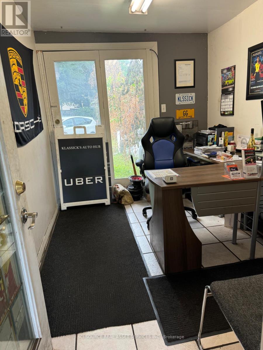 1610 Military Trail, Toronto, Ontario  M1C 1B2 - Photo 4 - E12888064