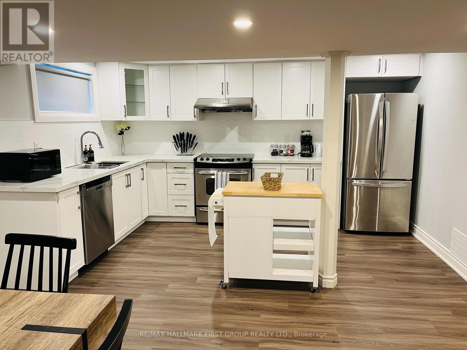 588 Marksbury Road, Pickering (West Shore), Ontario  L1W 2S8 - Photo 18 - E12888096