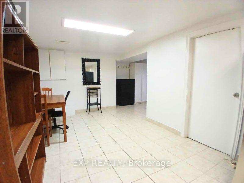 Lower - 931 Pape Avenue, Toronto, Ontario  M4K 3W8 - Photo 4 - E12888122