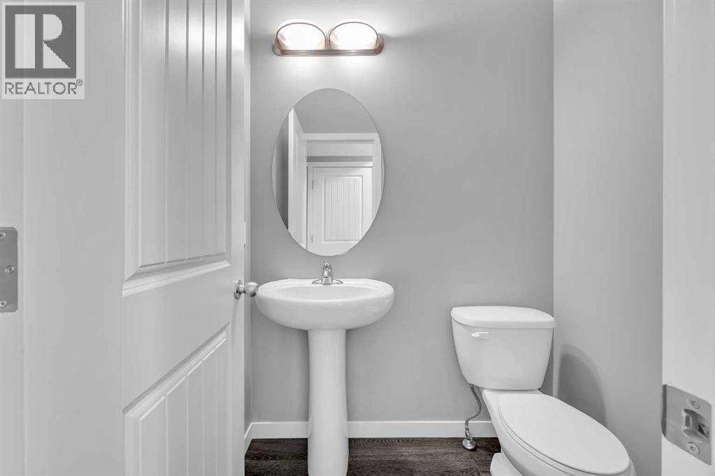 15 Copperpond Landing Se, Calgary, Alberta  T2Z 1G6 - Photo 15 - A2288713