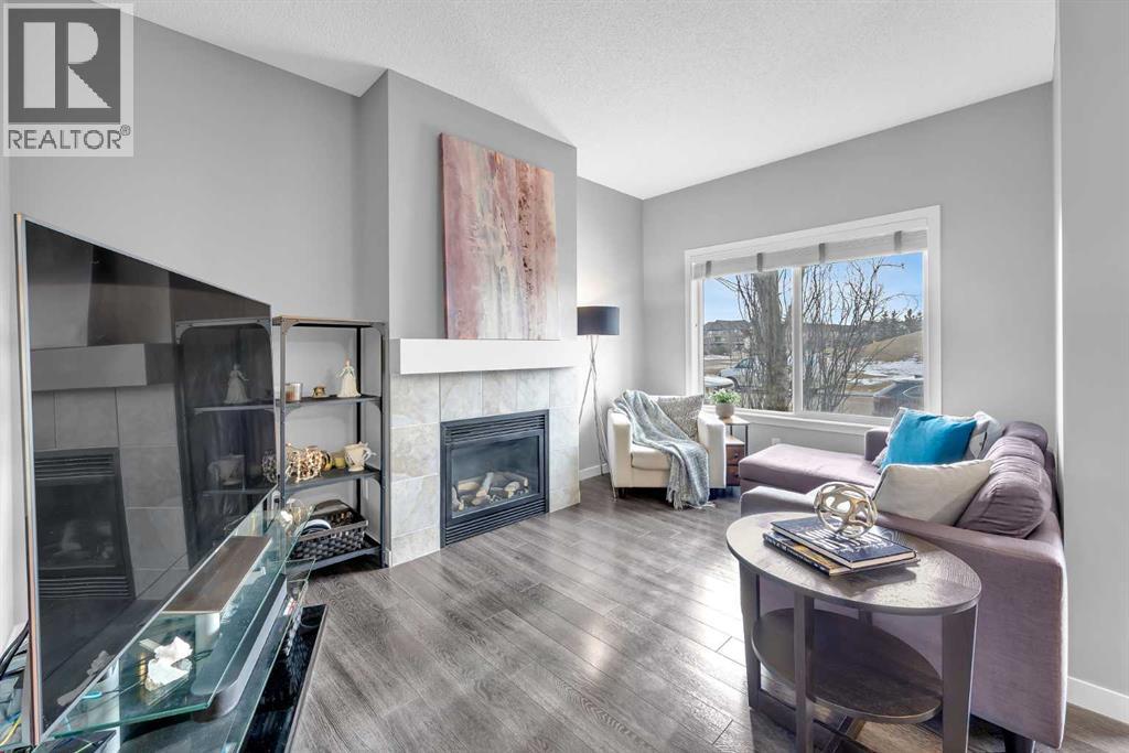 15 Copperpond Landing Se, Calgary, Alberta  T2Z 1G6 - Photo 12 - A2288713