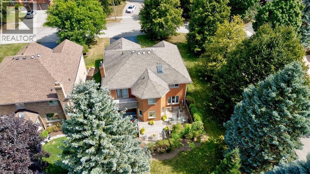 599 Stonebury Crescent, Waterloo, Ontario  N2K 3R2 - Photo 39 - 40804251