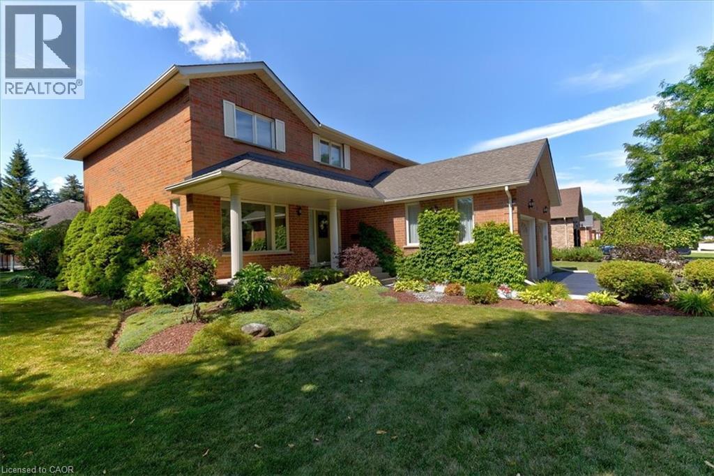 599 Stonebury Crescent, Waterloo, Ontario  N2K 3R2 - Photo 3 - 40804251