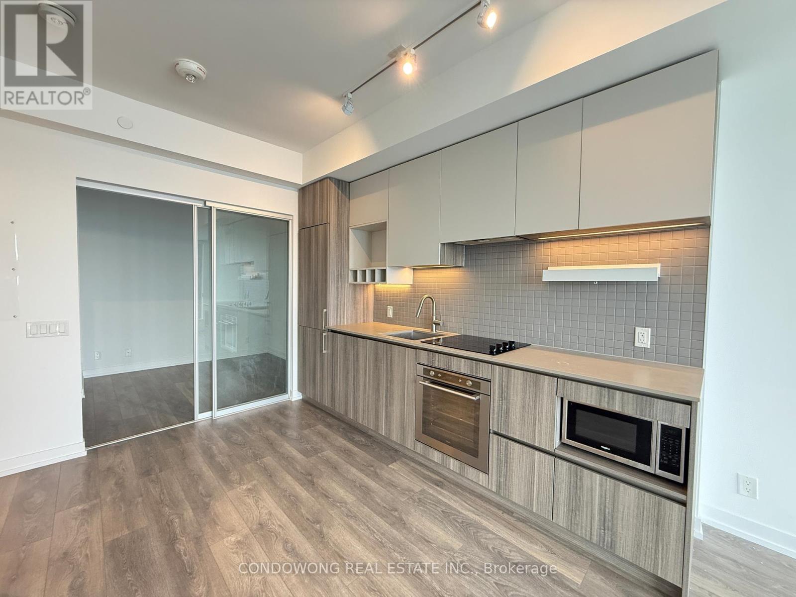 2508 - 5 Buttermill Avenue, Vaughan, Ontario  L4K 0J5 - Photo 4 - N12888106