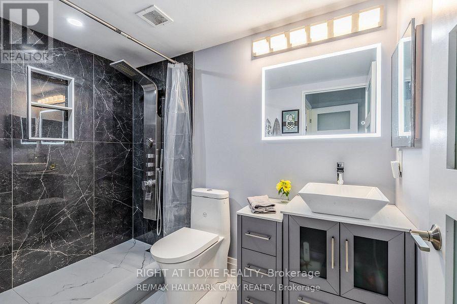 1208 - 65 Ellen Street, Barrie (City Centre), Ontario L4N 3A5 - Photo 15 - S12888060