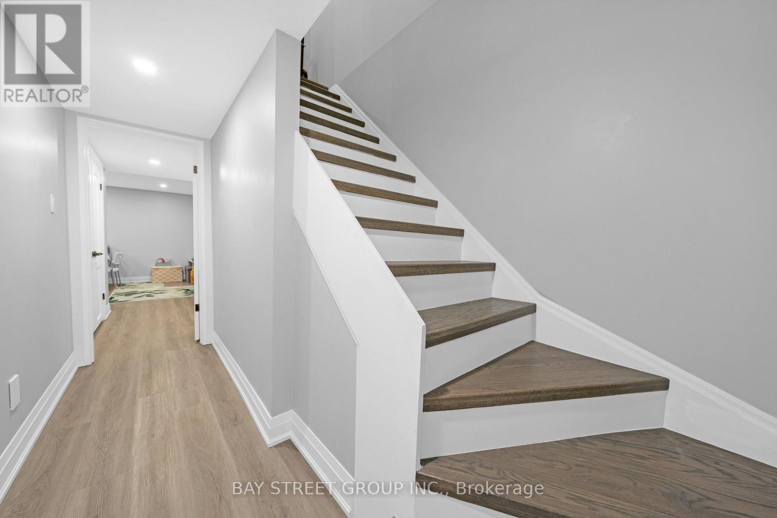 1 Stonehart Lane, Barrie, Ontario  L4M 7E8 - Photo 38 - S12888062