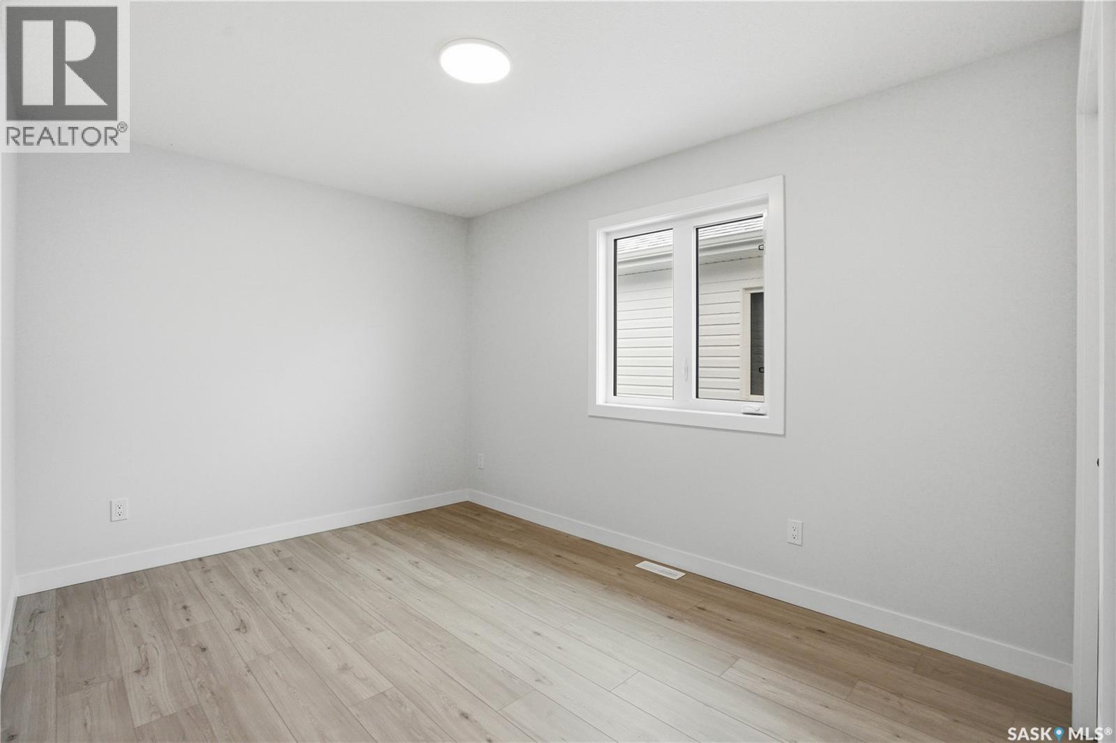 527 Sharma Crescent, Saskatoon, Saskatchewan  S7W 1K5 - Photo 22 - SK030543