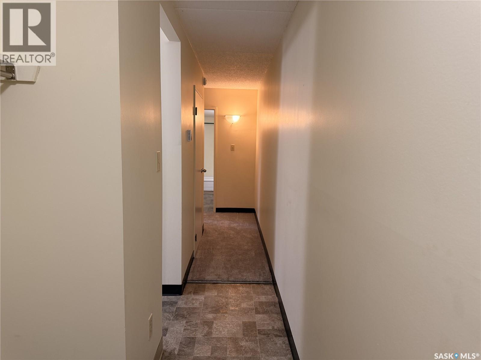 12 51 Centennial Street, Regina, Saskatchewan  S4S 6P8 - Photo 2 - SK030525