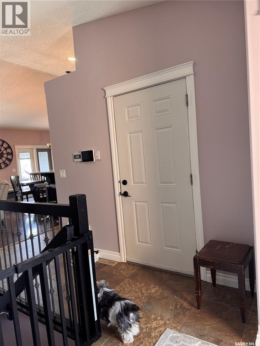 1916 Jesse Bay, Estevan, Saskatchewan  S4A 2W3 - Photo 10 - SK030520