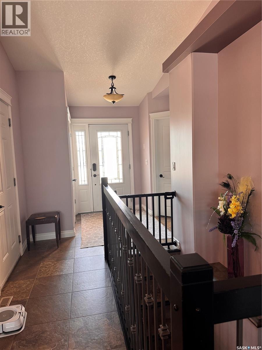 1916 Jesse Bay, Estevan, Saskatchewan  S4A 2W3 - Photo 13 - SK030520