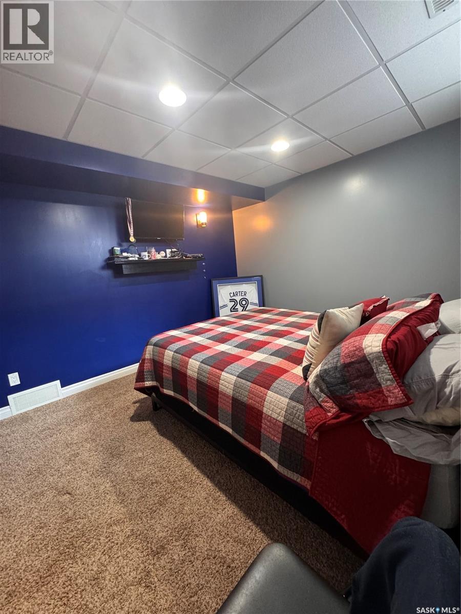 1916 Jesse Bay, Estevan, Saskatchewan  S4A 2W3 - Photo 17 - SK030520