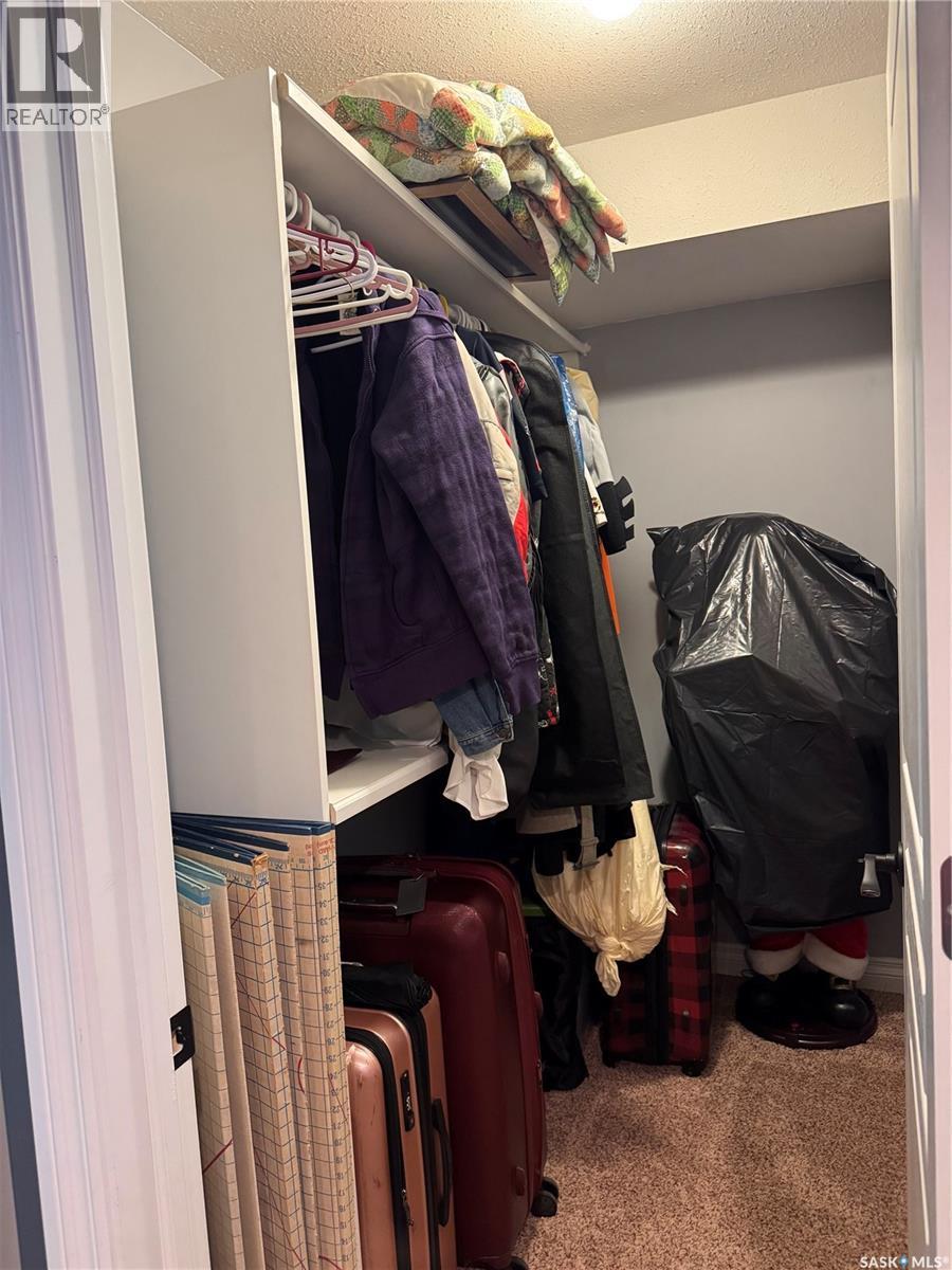 1916 Jesse Bay, Estevan, Saskatchewan  S4A 2W3 - Photo 19 - SK030520