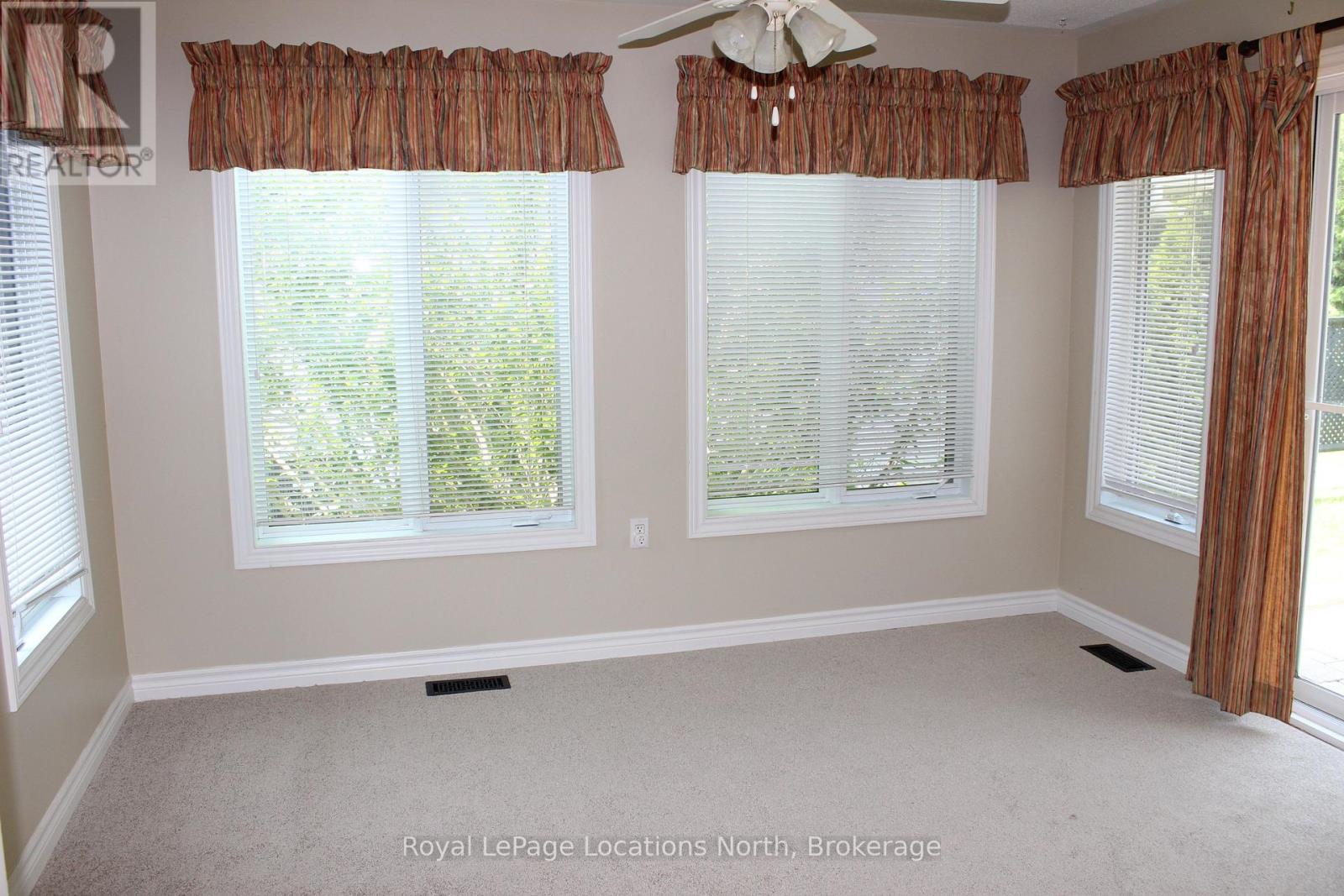 9 Pennsylvania Avenue, Wasaga Beach, Ontario  L9Z 3A8 - Photo 12 - S12240745