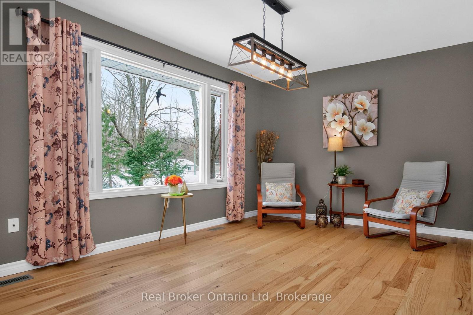 16 Mundy Avenue, Tiny, Ontario  L9M 0B5 - Photo 4 - S12638718