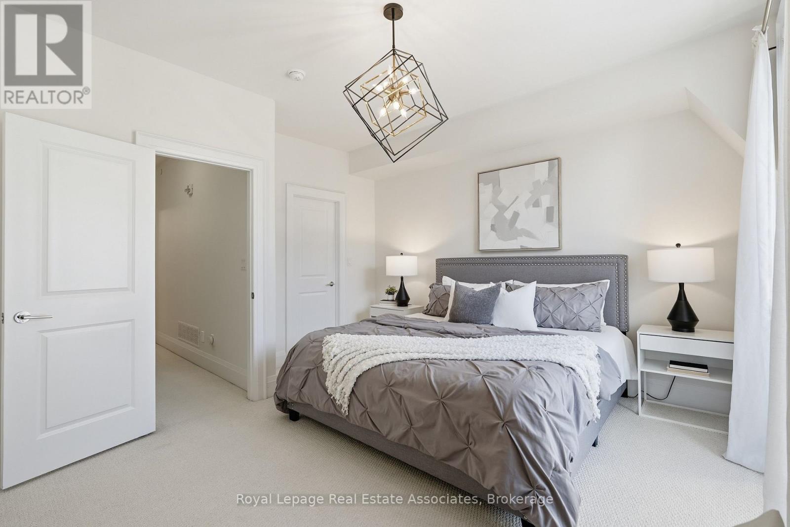 57 - 75 Elder Avenue, Toronto (Long Branch), Ontario  M8W 0B8 - Photo 27 - W12888044