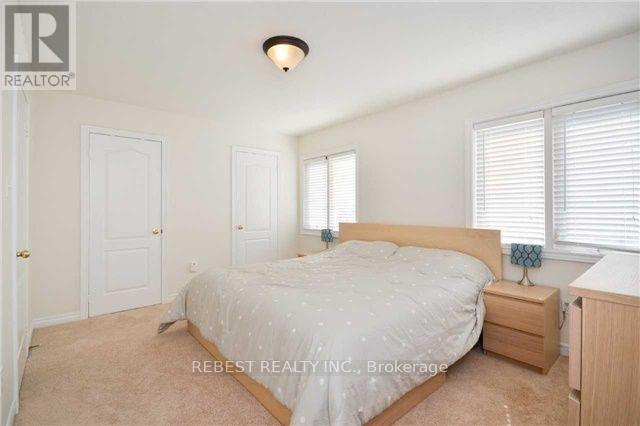 92 Silent Pond Crescent, Brampton, Ontario  L6V 4S9 - Photo 14 - W12827272