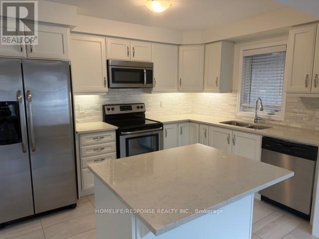 360 Timberland Gate, Oakville, Ontario L6M 0Y9 - Photo 5 - W12846014