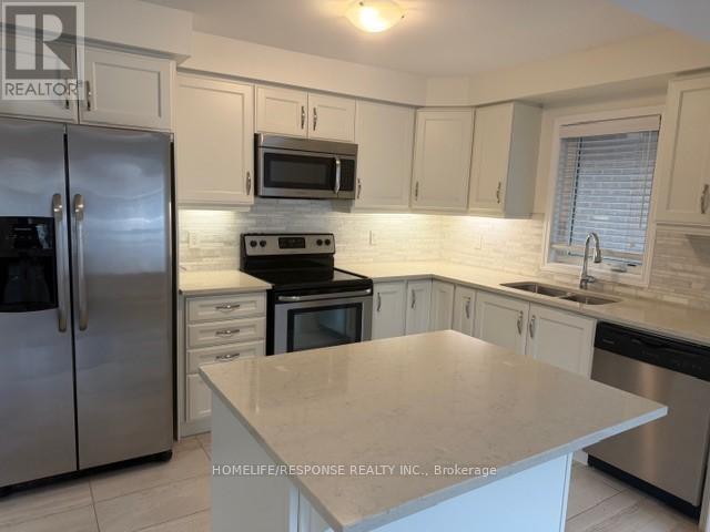 360 Timberland Gate, Oakville, Ontario L6M 0Y9 - Photo 6 - W12846014